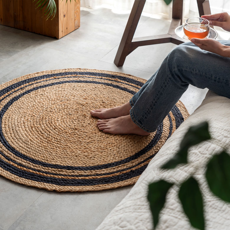 柔らかいジュートを使用しているので、心地良い使用感も魅力