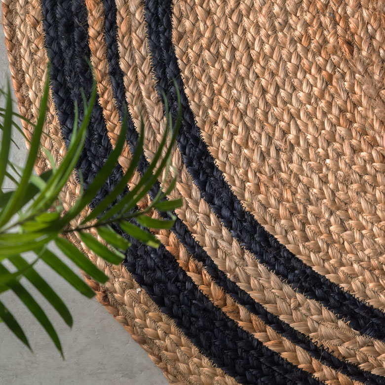 丈夫でしっかりとした素材感