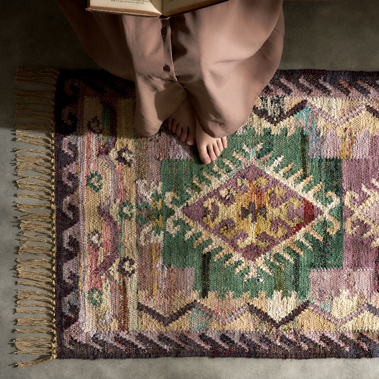 リサイクルコットンを使ったインドのパンジャ織りラグ