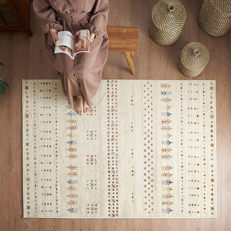 ベージュ基調の落ち着きのある色合い