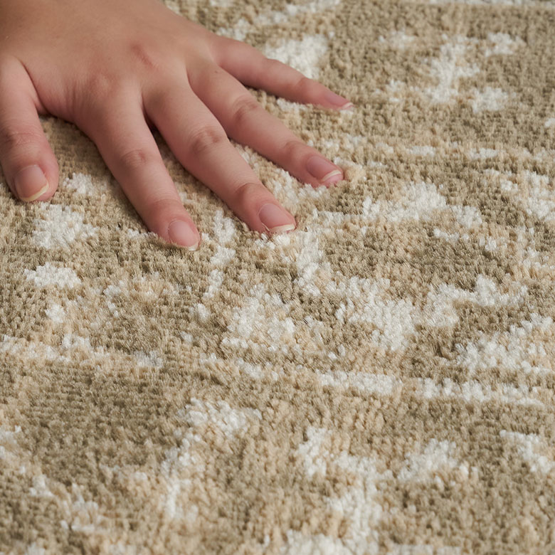 ノット数108,800の普及品クラス