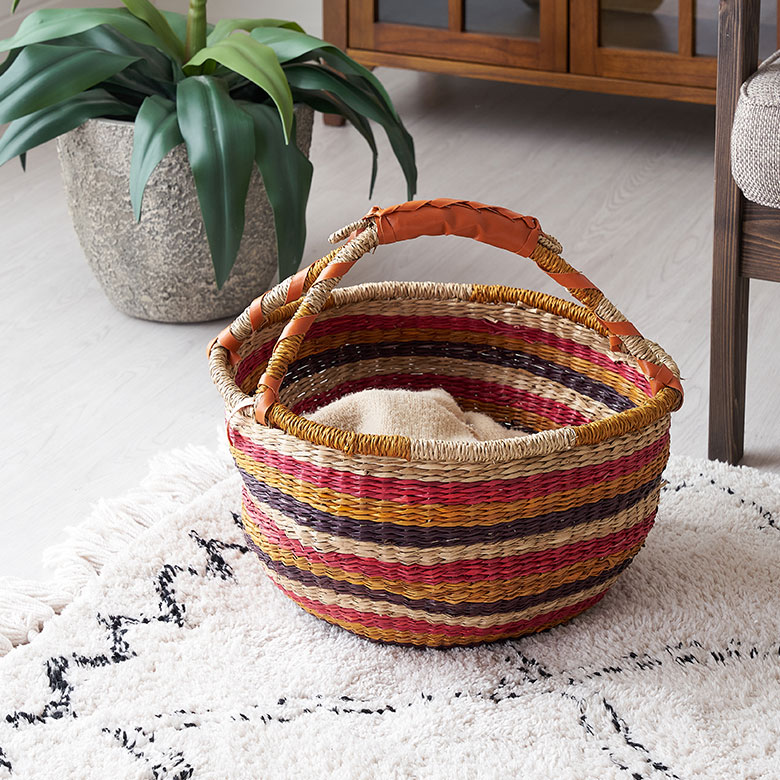 出しっぱなしでもサマになるから、見せる収納に