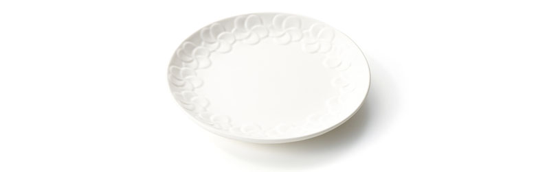 フランジパニ柄のお皿