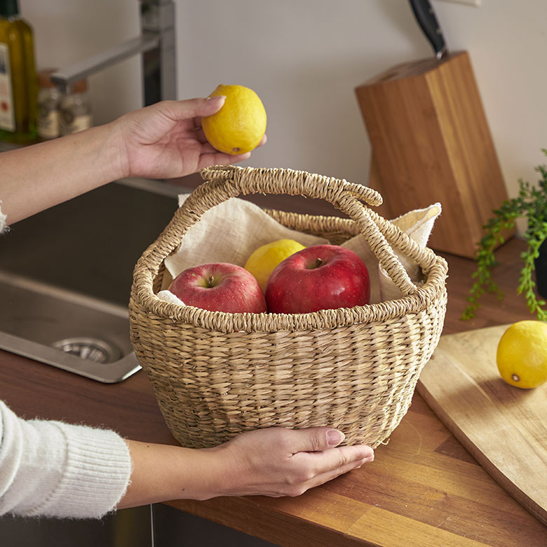 大きく開いたまんまるな間口で、出し入れしやすい