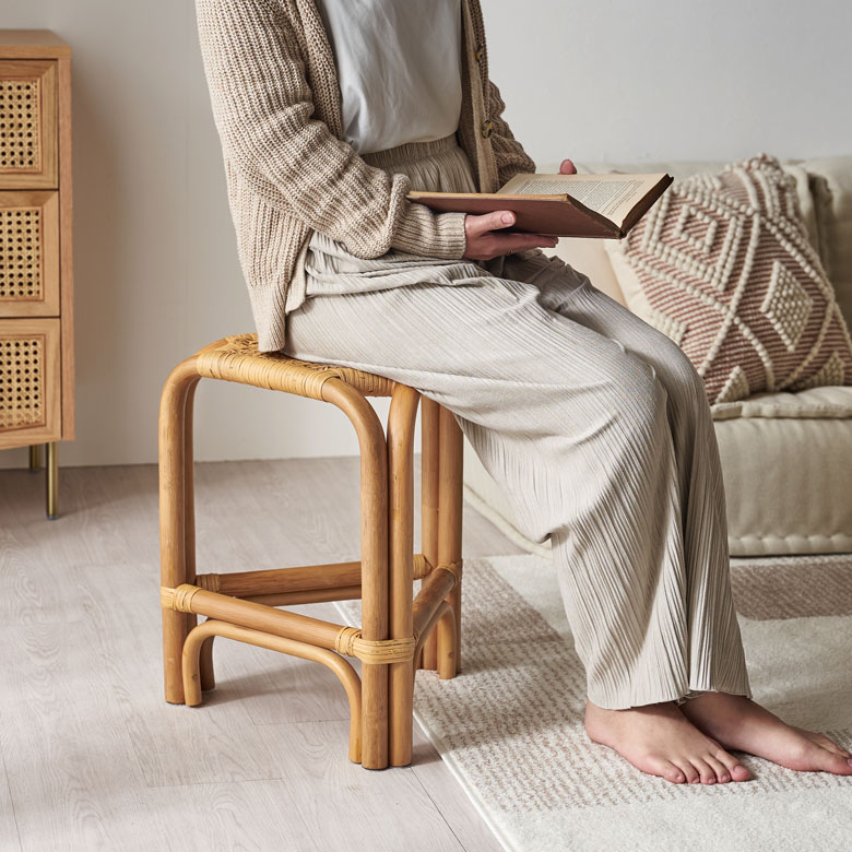 お好きなシーンで手軽に使えるイス