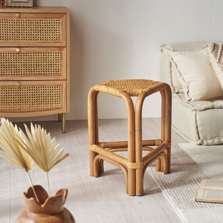 軽くて持ち運び便利