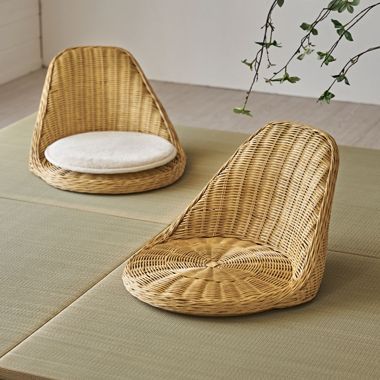 ラタン座椅子。フロアチェア。