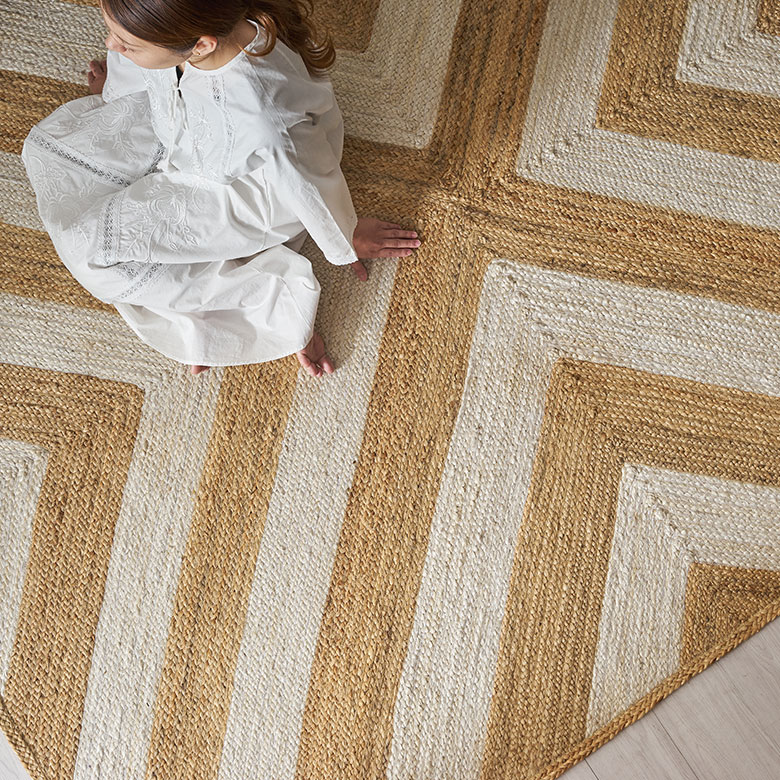 お部屋格上げラグ