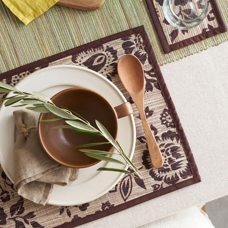 存在感のある花柄プリント