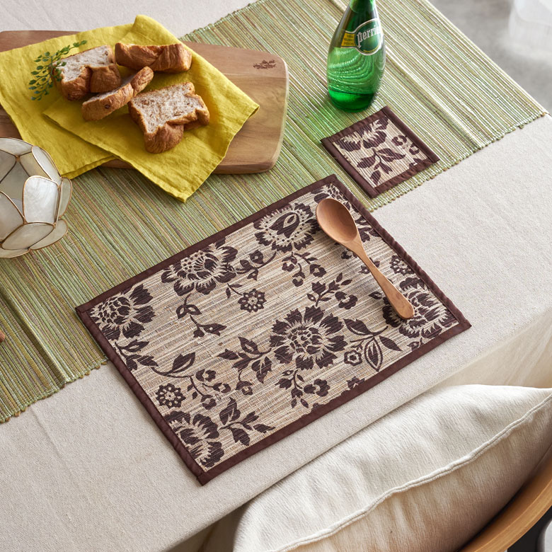 ウォーターヒヤシンスで編まれたフラワー柄ランチョンマット&コースター