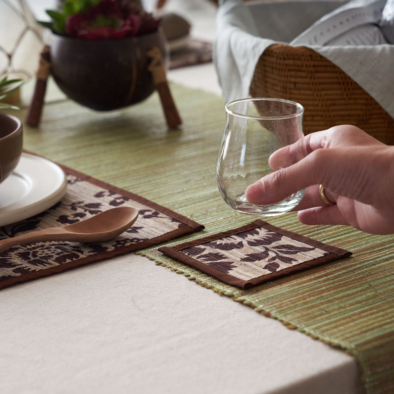 同デザインの嬉しいコースター付き