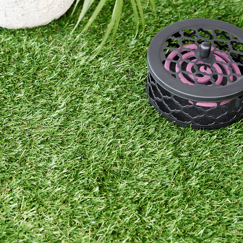 本物の芝生そっくりのジョイントタイル