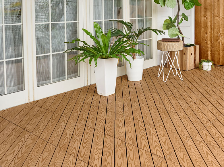 ライトブラウン