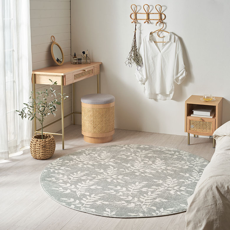 優しさを感じるリーフデザインで、リゾートファニチャーとの相性も抜群