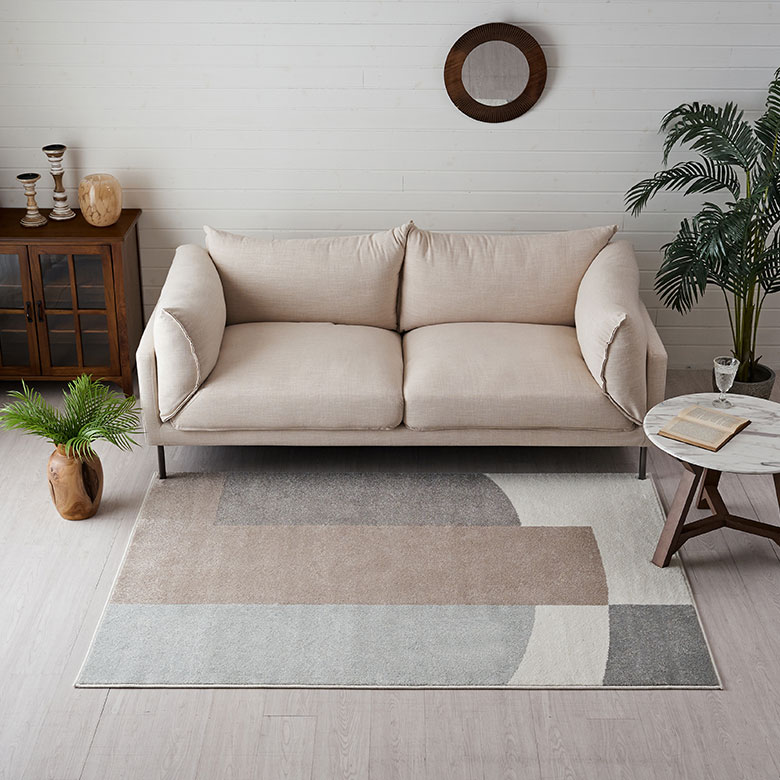 落ち着きのあるアースカラーだから、大胆なパターンでも落ち着いた印象