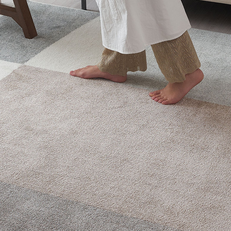 グラフィカルなデザインが、お部屋全体をイマドキな雰囲気に格上げ