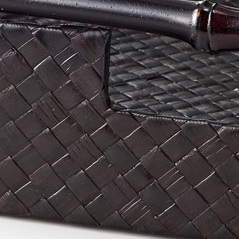 レザーみたいな高級感。天然素材のパンダン