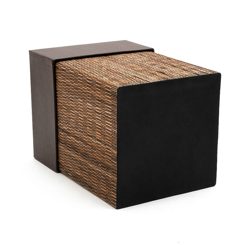 シックで落ち着いたデザインなのでリゾートインテリアとしておすすめ