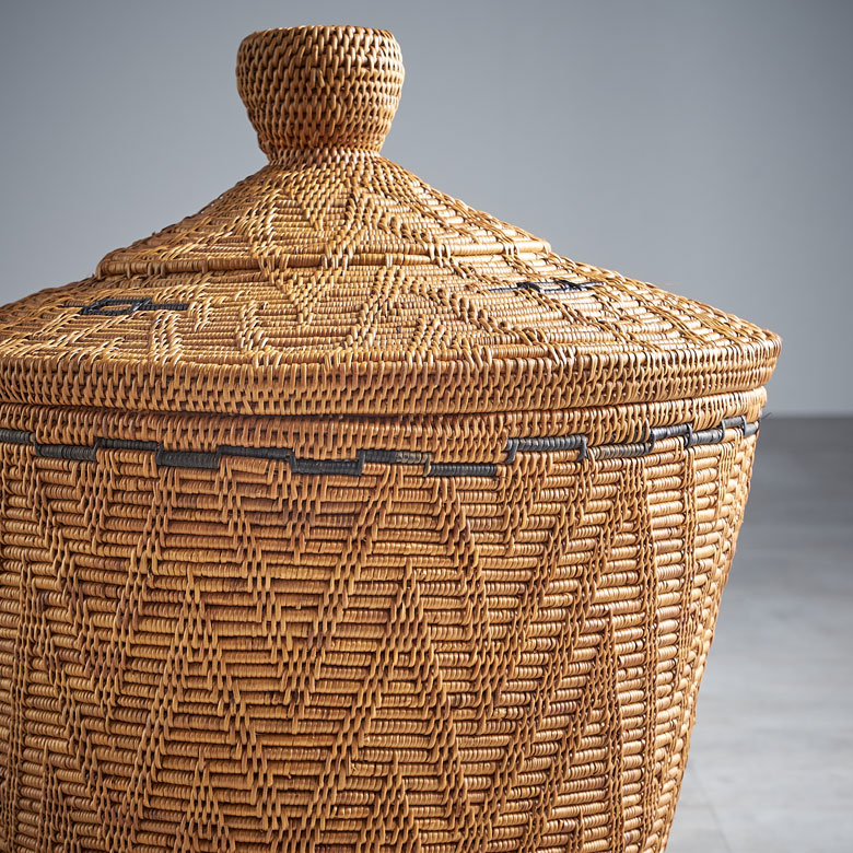 インドネシアのアタが素材のかごバスケット