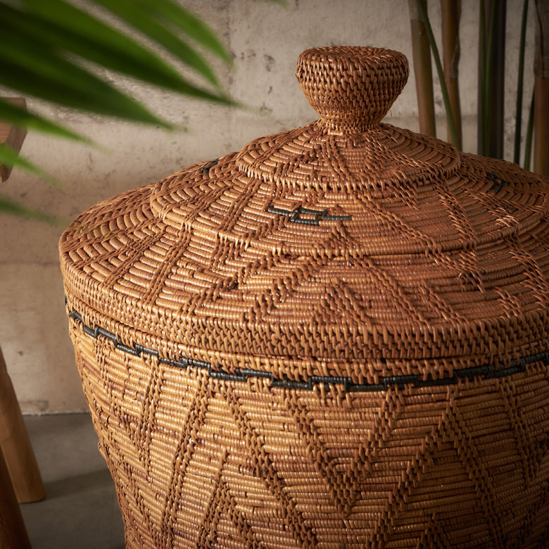 バリ島の職人のハンドメイド品