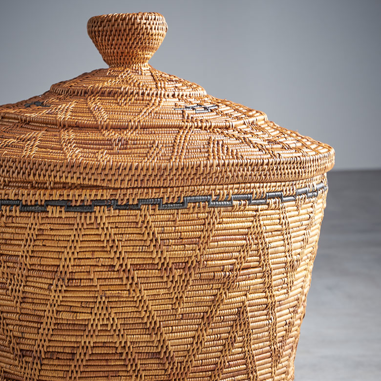 インドネシアのアタが素材のかごバスケット