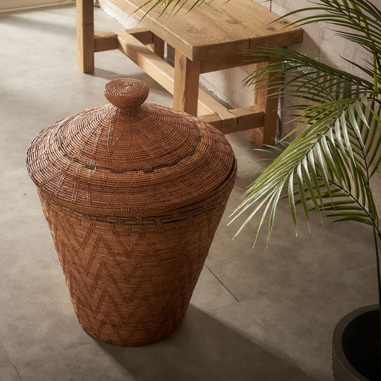 エンバー。Ember。インドネシア語でバケツという意味の収納バスケット