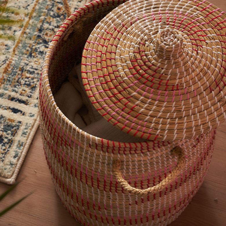 ベトナムの職人による手作りのかごバスケット