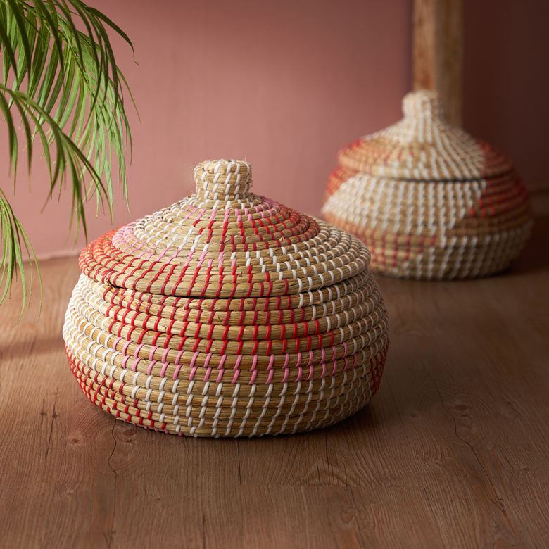 オブジェのような存在感の収納バスケット