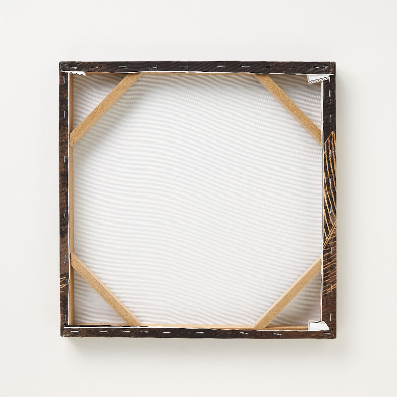 こちらも裏面の様子