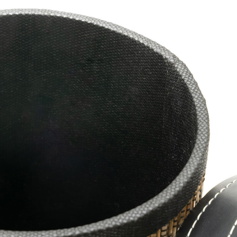 シックで落ち着いたデザインなのでリゾートインテリアとしておすすめ