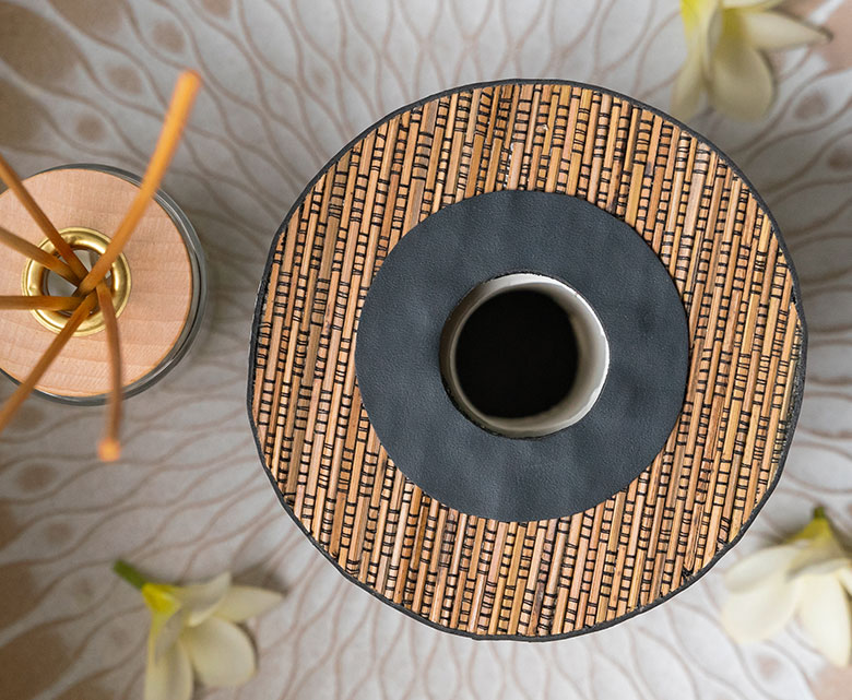 天然素材のトイレットペーパー収納ケース