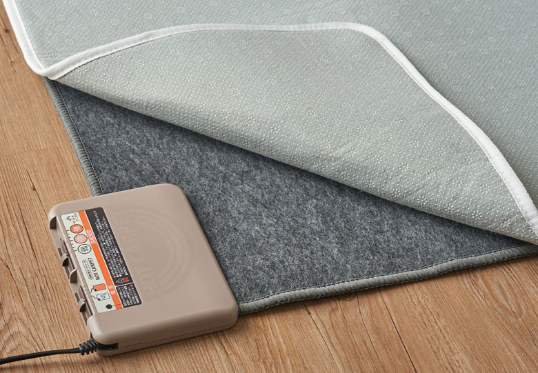 ホットカーペット＆床暖房OKの下敷きラグマット