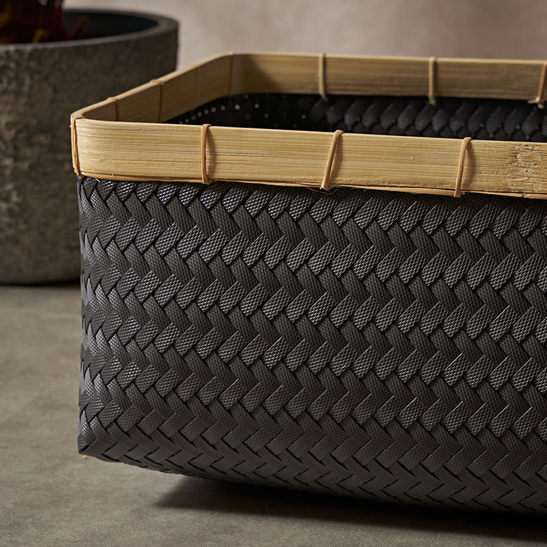 存在感のある、バンブーとPPの異素材ミックス