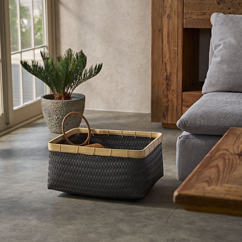 収納として活躍しながら、空間をぐっと印象的に変えてくれるインテリアアイテム