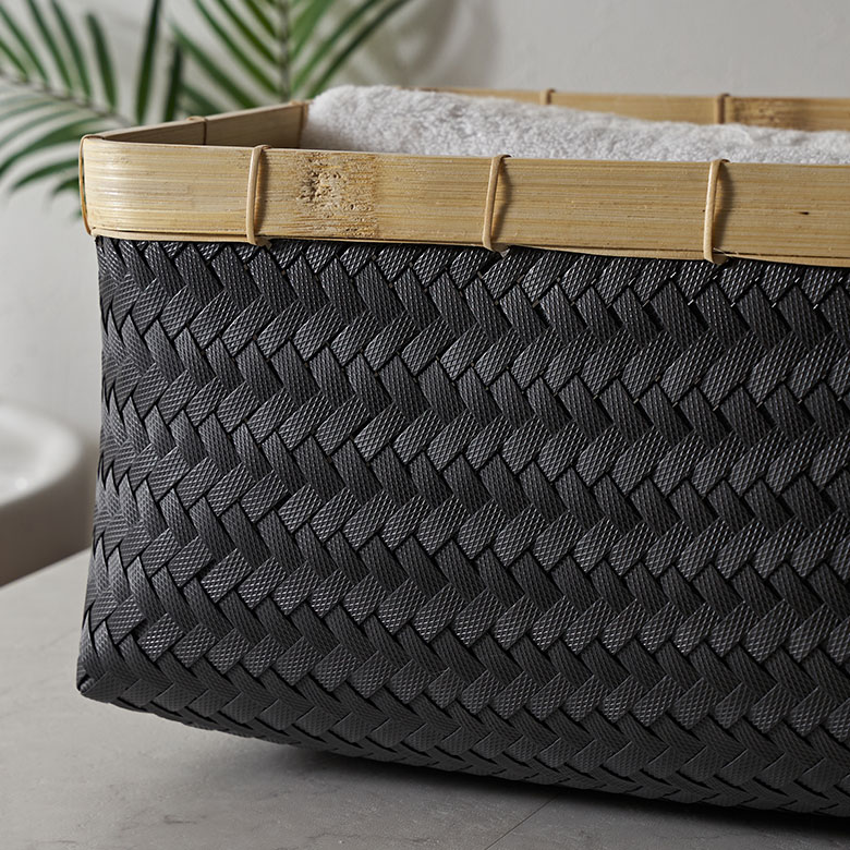 存在感のある、バンブーとPPの異素材ミックス