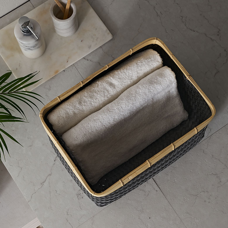 棚にも入れやすく、どんな場所でも使いやすい長方形