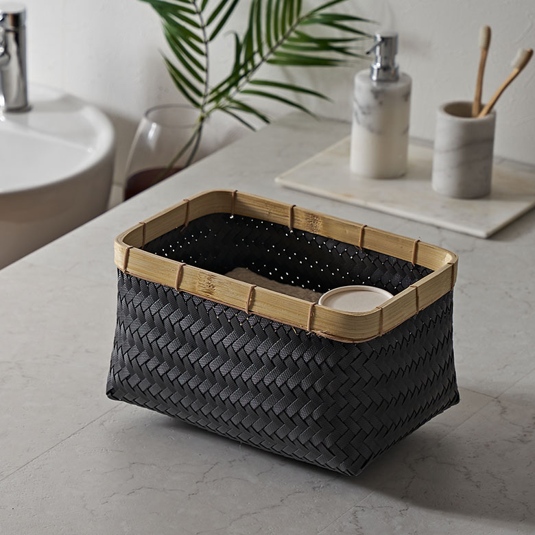 バンブーを使ったレクタングルバスケット