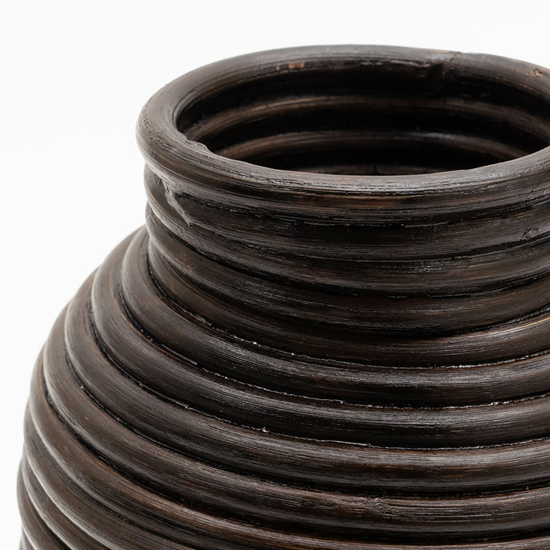 天然素材ラタンのナチュラルな質感が魅力