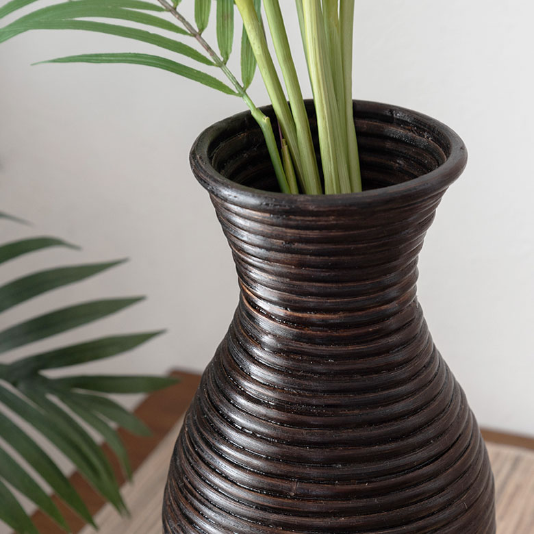 職人のハンドメイドで作られています