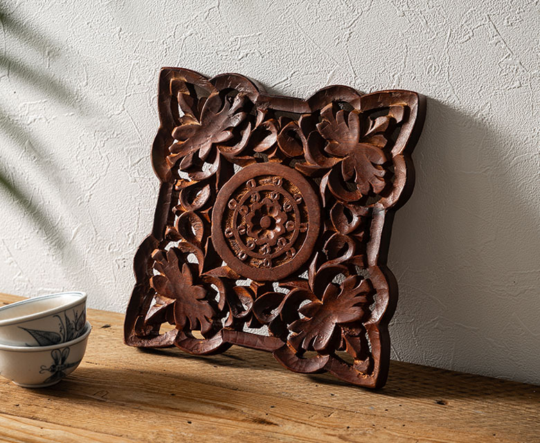 天然木でできたかわいいトレー