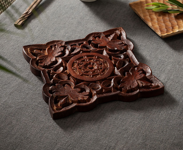 天然木を使用した鍋しき