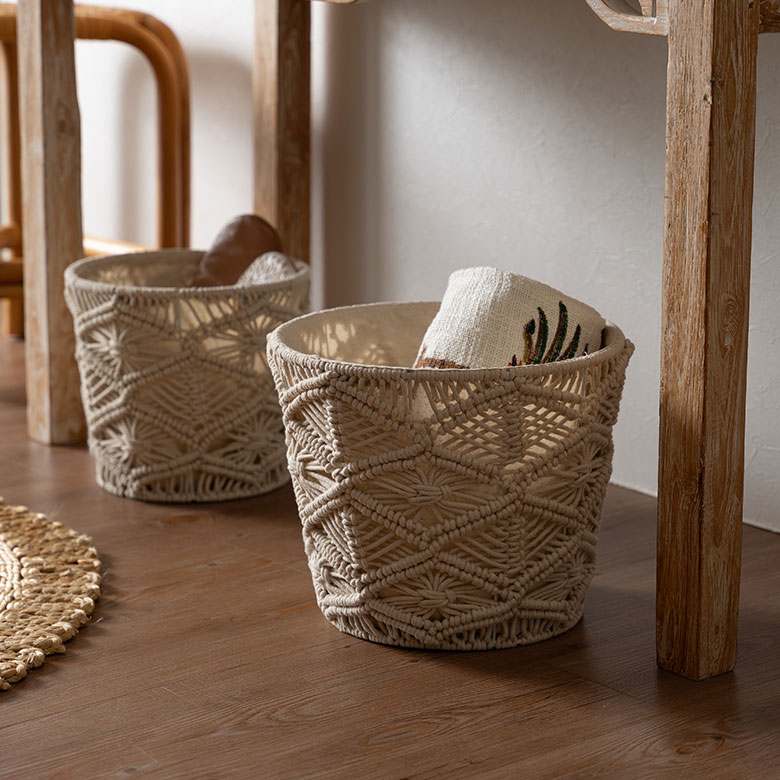 あたたかみある風合いと繊細な模様が魅力の「マクラメ編み」