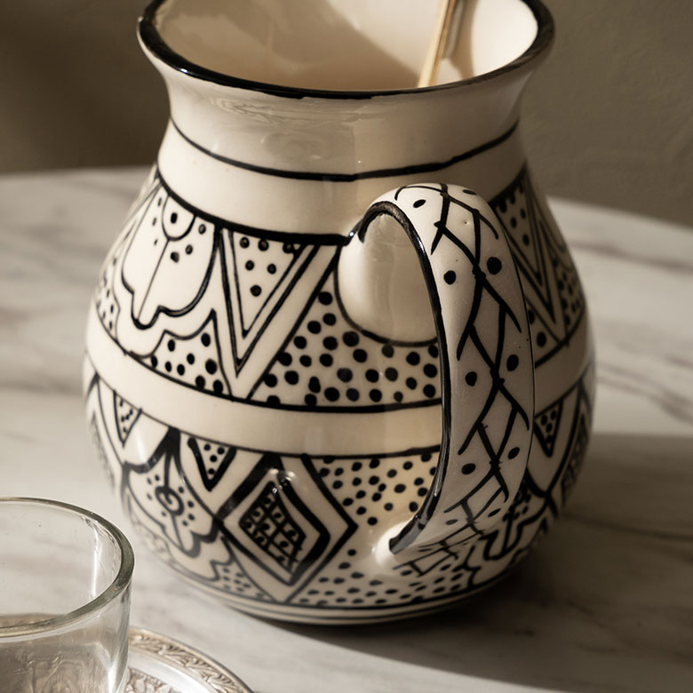 一輪挿しでもブーケでも使えるフラワーベース