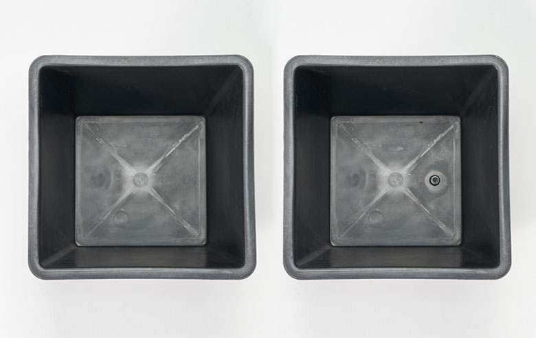 入荷時期により水抜き穴がある場合がございます