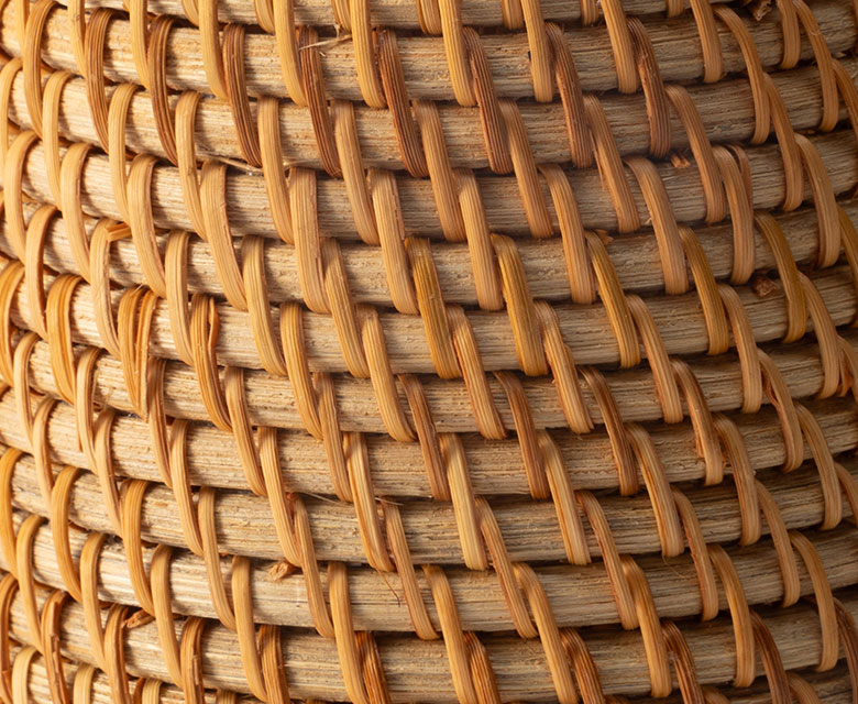 編み目が美しいトレイ