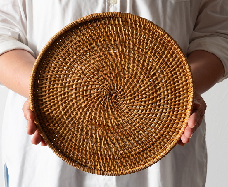 使いやすいサイズ感のトレイ