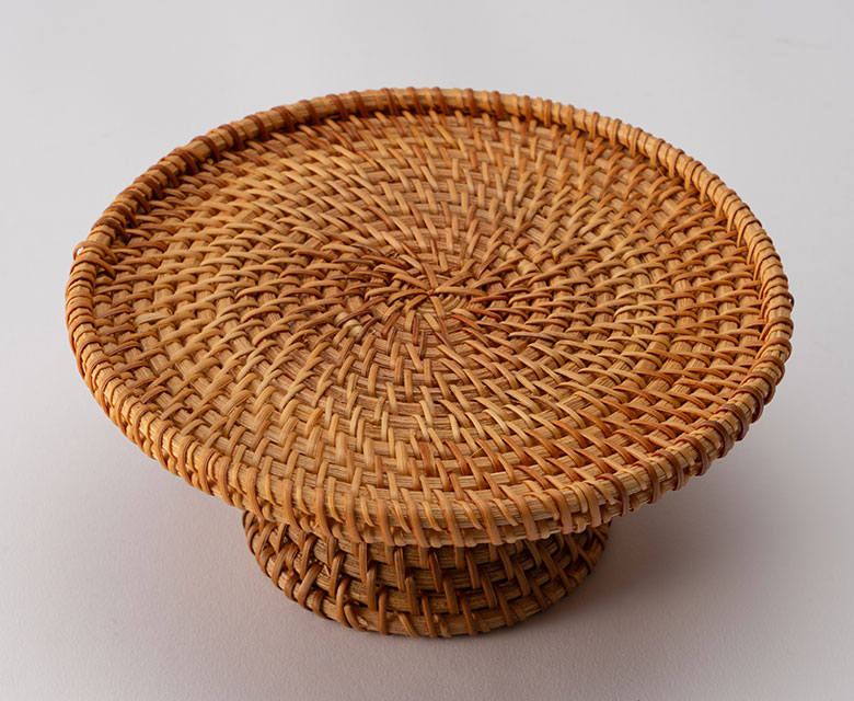 編み目が美しいトレイ