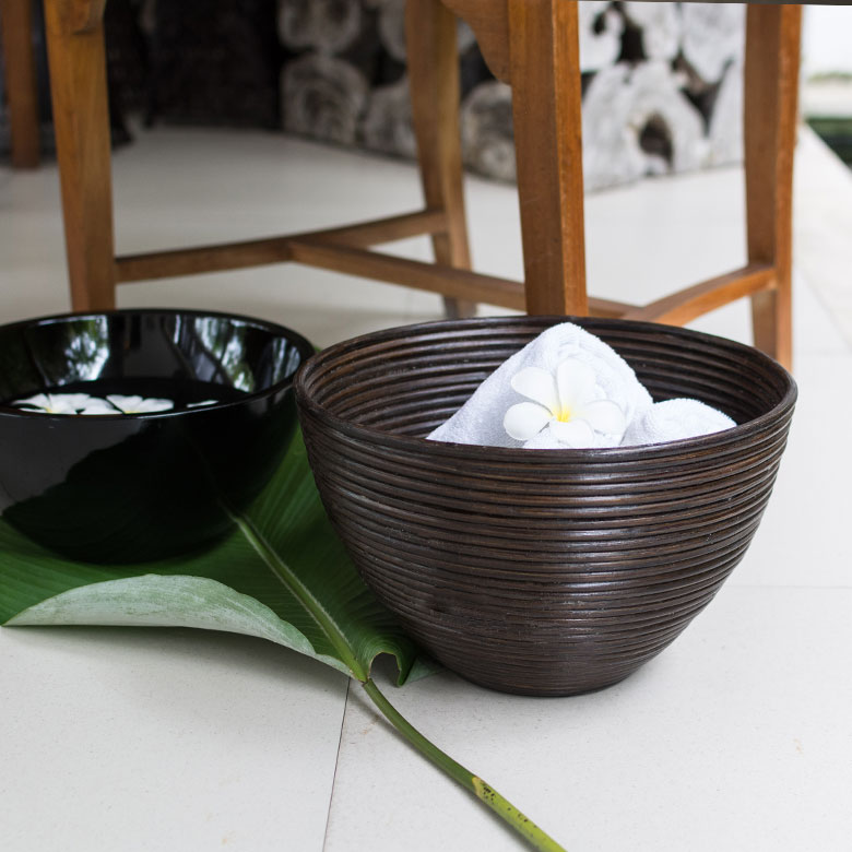 ひとつひとつが、職人の手作り