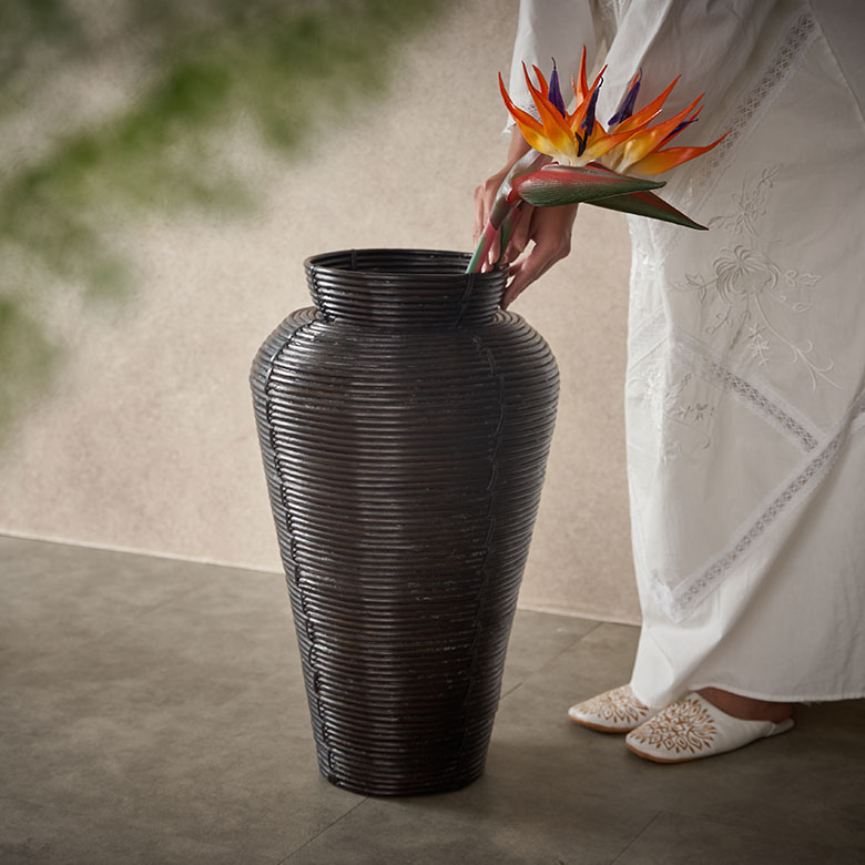 ドライフラワーやフェイクグリーンを挿すだけでおしゃれ