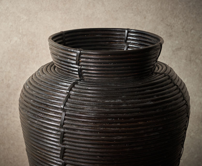 天然素材ラタンのナチュラルな質感が魅力